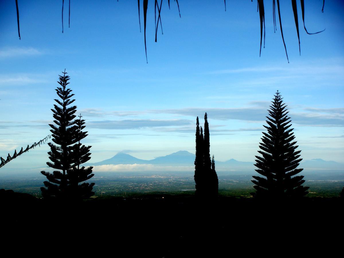 Sukuh Cottage ตาวังมางู ภายนอก รูปภาพ